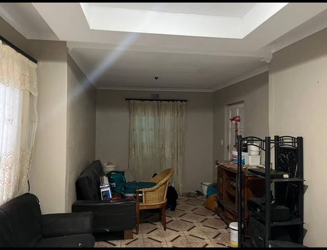 2 BEDROOM HOUSE FOR SALE IN NONQUBELA